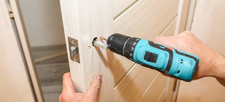 Old Door Knob Repair in Wellington, FL
