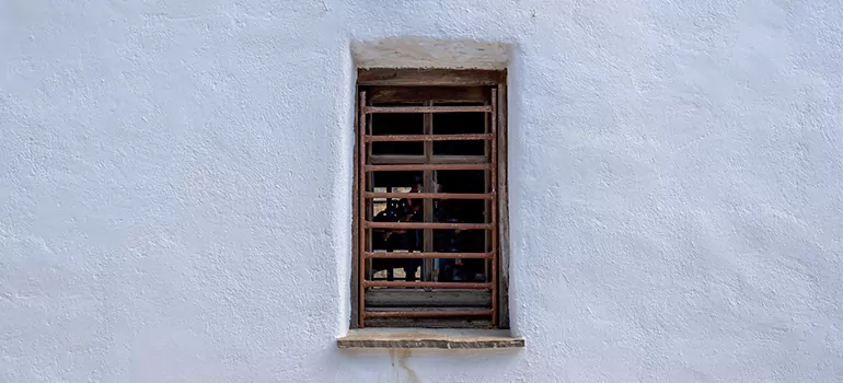Residential Accordion Door Repair in Wellington, FL